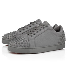 https://cdn.shopify.com/s/files/1/0914/8937/0495/files/1250785i738-1250785i738-main_image-ecommerce-christianlouboutin-seavaste2orlato-1250785_i738_1_1200x1200_0f5336c3-8f8a-4c1e-8668-074a7e8a94e1.jpg?v=1745705034