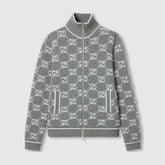 Eleganter GG-Cardigan für Damen: Stilvolle Strickjacke mit V-Ausschnitt und Knopfleiste