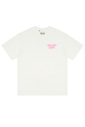 Rosafarbene Galerie-Tee