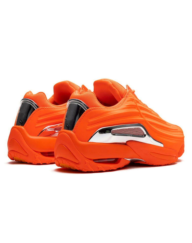 Ceres Essence Sneaker