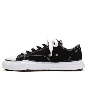 Low-Top Sneaker OG Sole